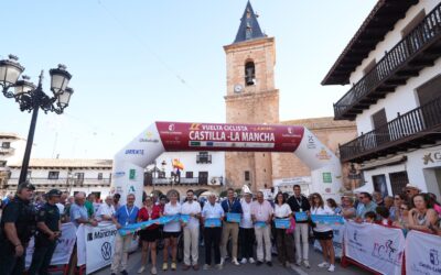 Tarazona de la Mancha, protagonista de la segunda etapa de la Vuelta Ciclista Castilla-La Mancha LEADER con nueva victoria del suizo Víctor Benareau